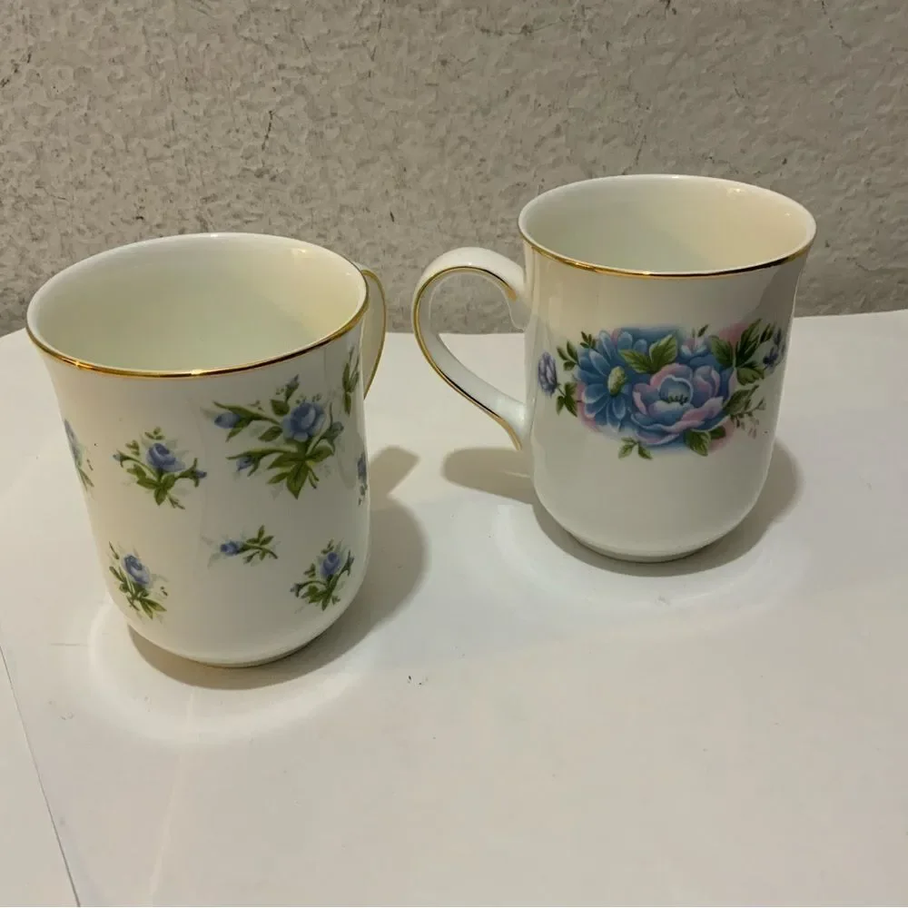 Royal Canterbury Blue Roses Green Leaves Gold Tone Trim 2 Coffee Mug / TeaCups